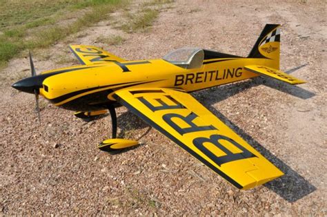 Extra 330SC 2.6m (Breitling Scheme) 